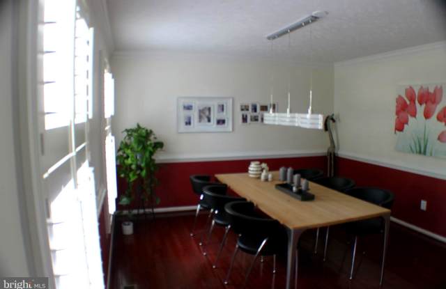 2206 MILBURN LANE Gallery 3