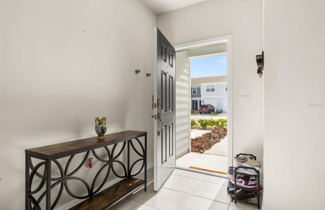 2706 FETCHING Trail Gallery 2
