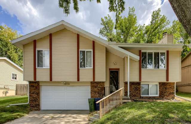 3 Bedroom Bellevue Home!! photos photos 3 Bedroom Bellevue Home!! photos photos