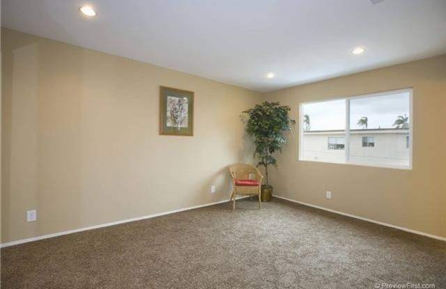 4525 Oregon St Unit 5 Gallery 3