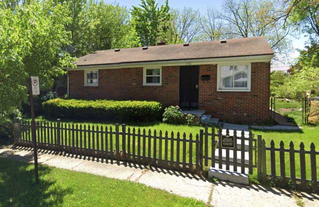 1709 Freeman St photos photos