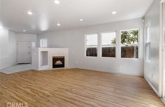 9193 Burnet Avenue Gallery 4