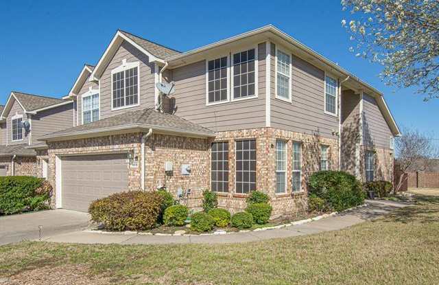 9816 Cambria Court - 9816 Cambria Court, Plano, TX 75025