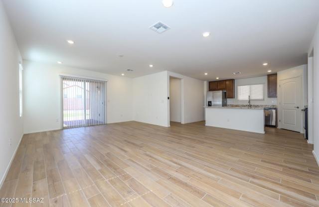 9122 E Red Bluff Court Gallery 2