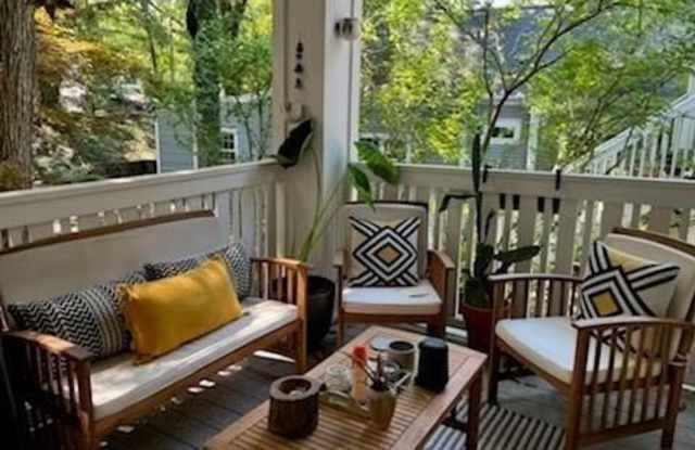 1229 Euclid Avenue unit: 4 photos photos