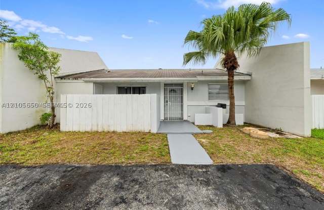 10387 SW 209th Ln Gallery 1