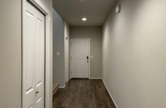 Newer Home Located In A Beautiful Master Planned Community in Camas! Top Ranked Schools! Gallery 4