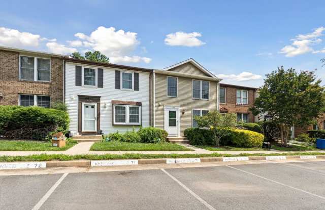 Conveniently located in the Courts of Tysons! Gallery 4