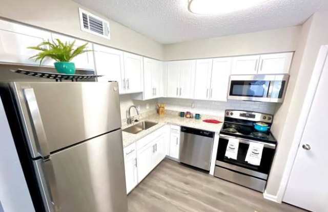 16432 Henderson Pass Gallery 2