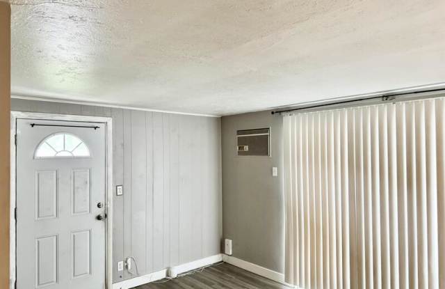 4246 S 1100 E photos photos