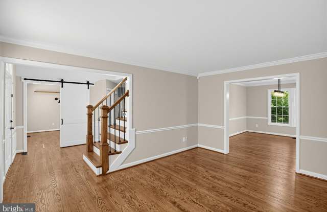3608 BEAVER FORD Road Gallery 2