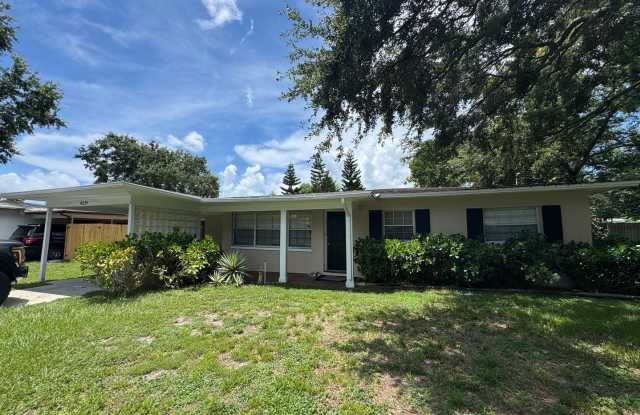 Well Kept house in quiet nice neighborhood! photos photos
