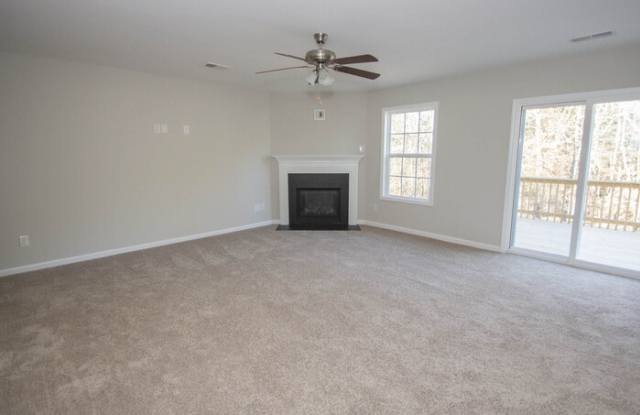 559 Teaberry Drive Gallery 3