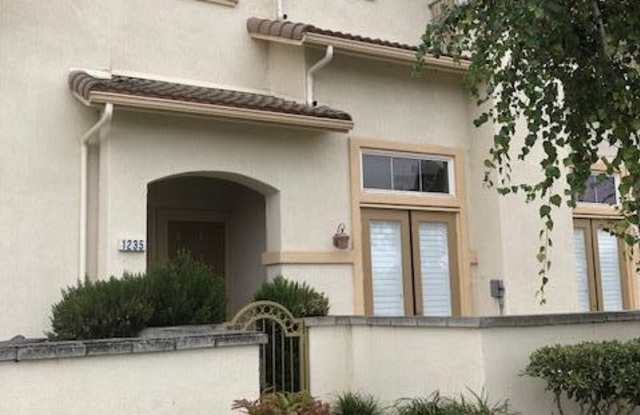 1235 Bayside Circle Gallery 2