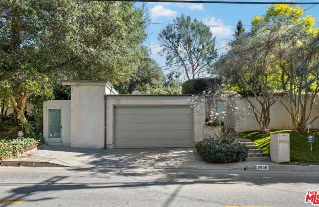 2530 Hutton Dr photos photos