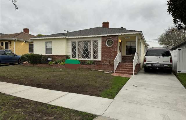 7209 Alverstone Avenue Gallery 1