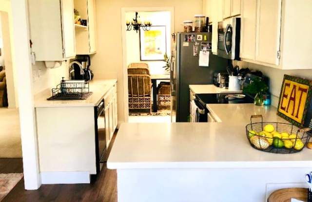 534 Carnation Ct Gallery 3