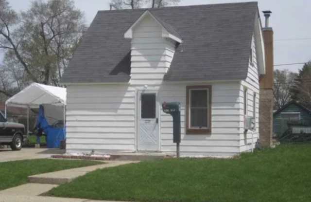 Check out this remodeled 2 bedroom house photos photos