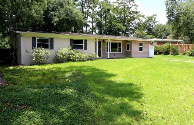 410 Inglewood Drive - 410 Inglewood Drive, Tallahassee, FL 32301