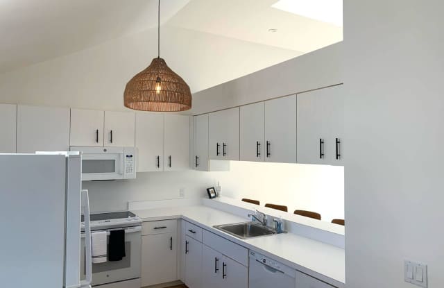 52 Fairway Place #15 Gallery 3