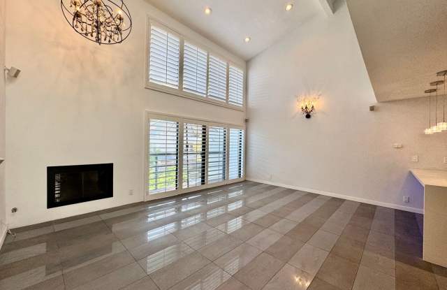 Westside location just moments from Century City and the Wilshire Corridor Gallery 4