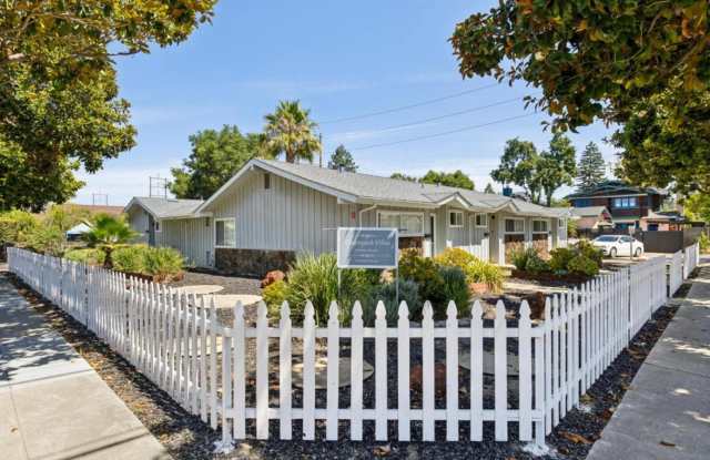 Beautiful 1-Bedroom Apartment with ADU in Downtown Palo Alto – Available Now! photos photos
