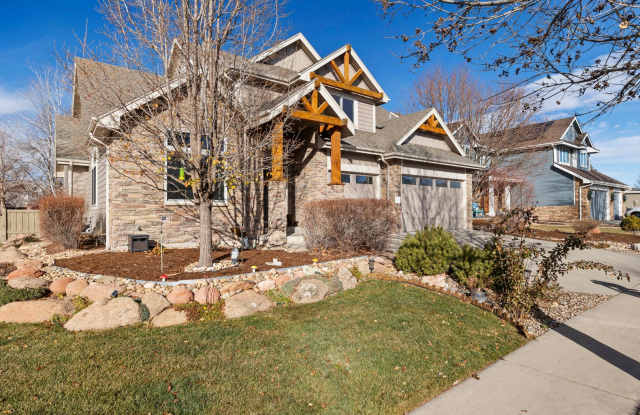 Luxury 5 Bedroom, 4 Bathroom in Fossil Lake photos photos