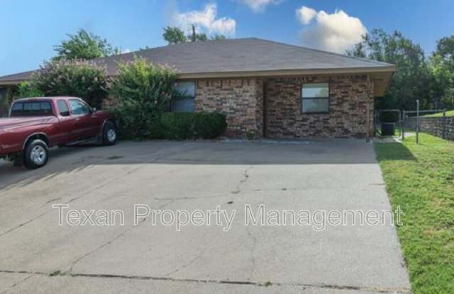 1105 Curtis Drive - 1105 Curtis Drive, Weatherford, TX 76086 1105 Curtis Drive - 1105 Curtis Drive, Weatherford, TX 76086
