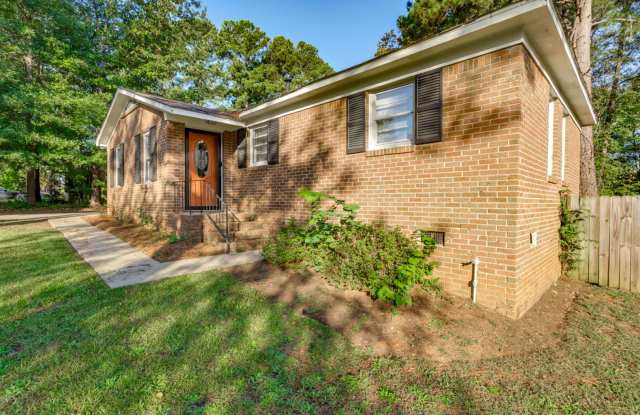 Beautifully updated, all-brick home located in the prime location of Irmo, SC photos photos