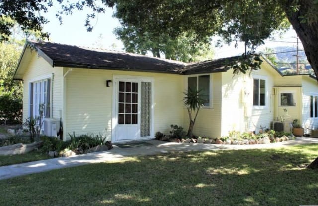 1814 1/2 Colina Drive - 1814 1/2 Colina Dr, Glendale, CA 91208