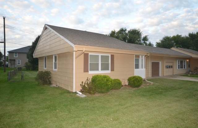 417 Indian Trail Gallery 3