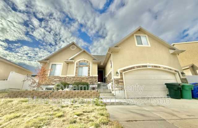 6904 S Adventure Way - 6904 Adventure Way, West Jordan, UT 84081