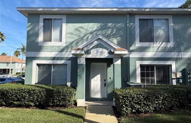 2023 FLUORSHIRE DRIVE photos photos