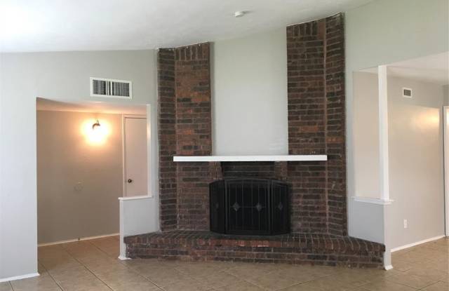 6801 Blackberry Drive Gallery 3