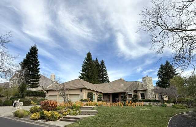 Beautiful custom one story estate located on one of the most desirable streets in Blackhawk Country Club ! Views ! photos photos