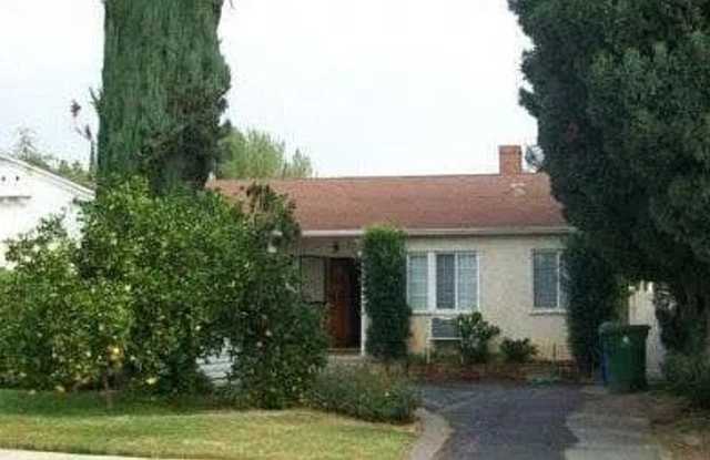9024 Geyser Avenue - 9024 Geyser Avenue, Los Angeles, CA 91324