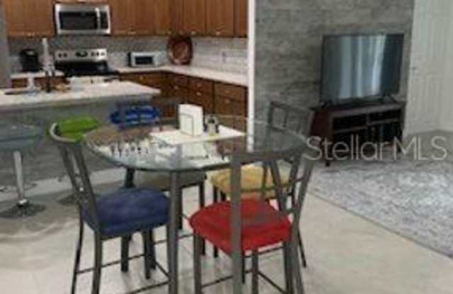 933 CENTAURY DRIVE Gallery 4
