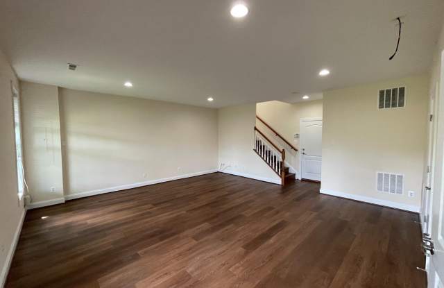 42751 PULLER Terrace Gallery 4
