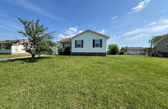 Adorable Home close to Fort Campbell photos photos