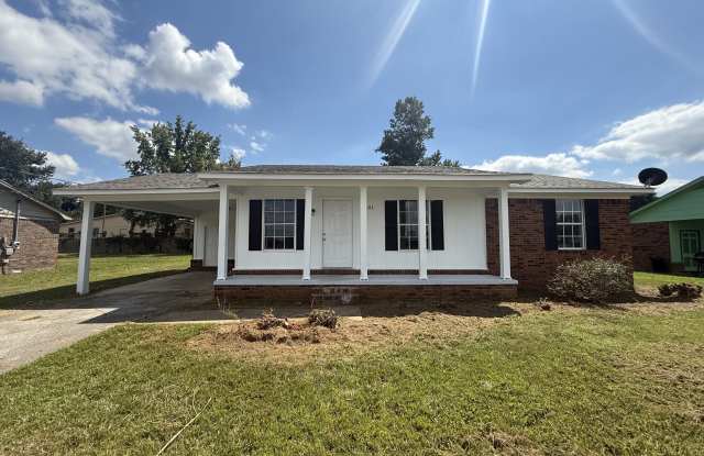 581 Lark St - 1 photos photos