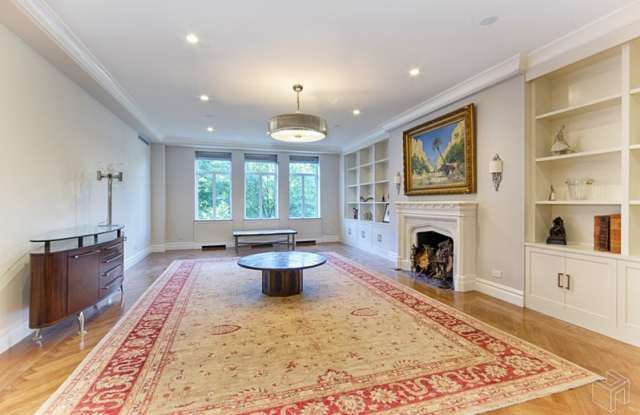 211 Central Park West Gallery 2