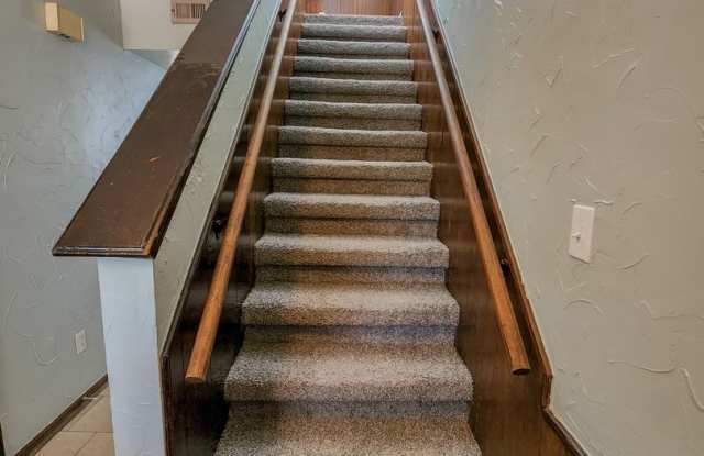 3 bed Brick Townhome in Shawnee Gallery 4