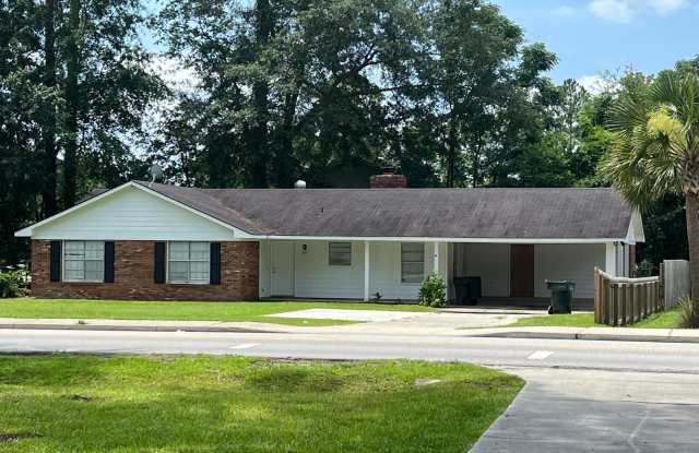 814 Robin Hood Trail Gallery 3