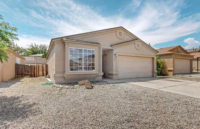 Southwest 3 Bedroom 2 Bath with 2 car Garage photos photos