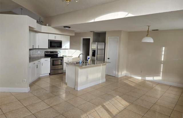 387 BLUE BAYOU DRIVE Gallery 2