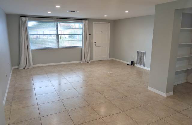 5637 Chipper Dr Gallery 3