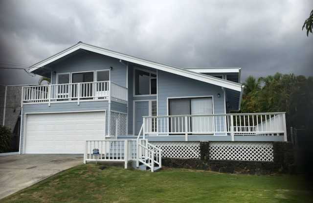 $3,800 / 3 bedroom, 2 bath, multi-level house with high, wood-beamed ceilings photos photos