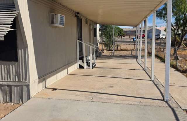 2 Bedroom Manufactured Home in Bullhead City Gallery 4