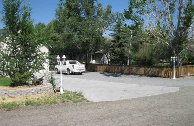 1052 Arroyo Drive Gallery 3