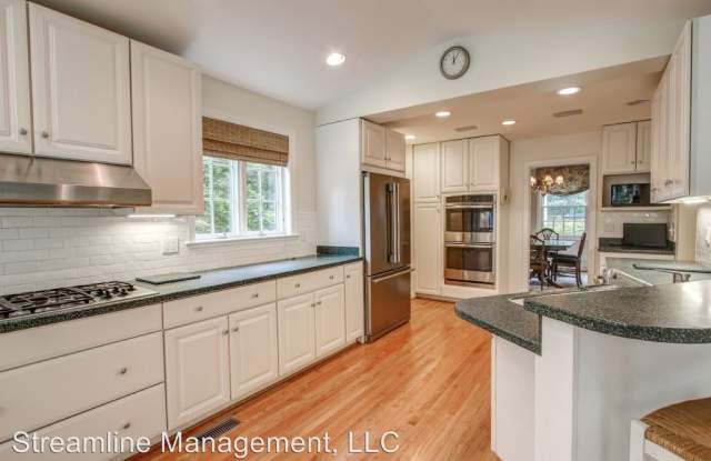 3317 Tennyson Street, NW Gallery 4